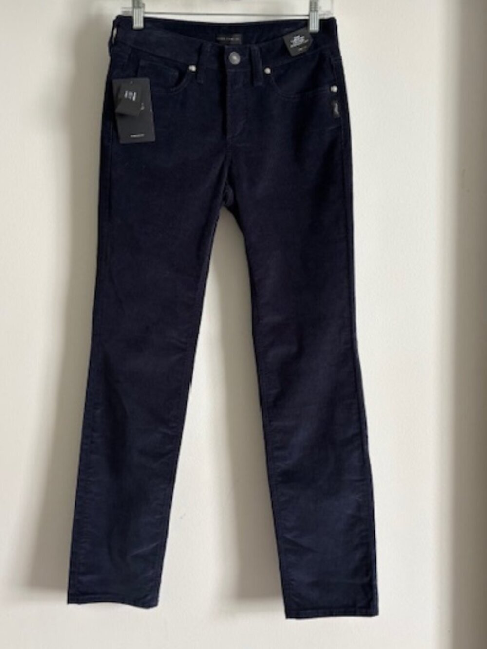 Silver Suki Curvy Fit Mid Rise Straight Leg Corduroy Blue NWT
